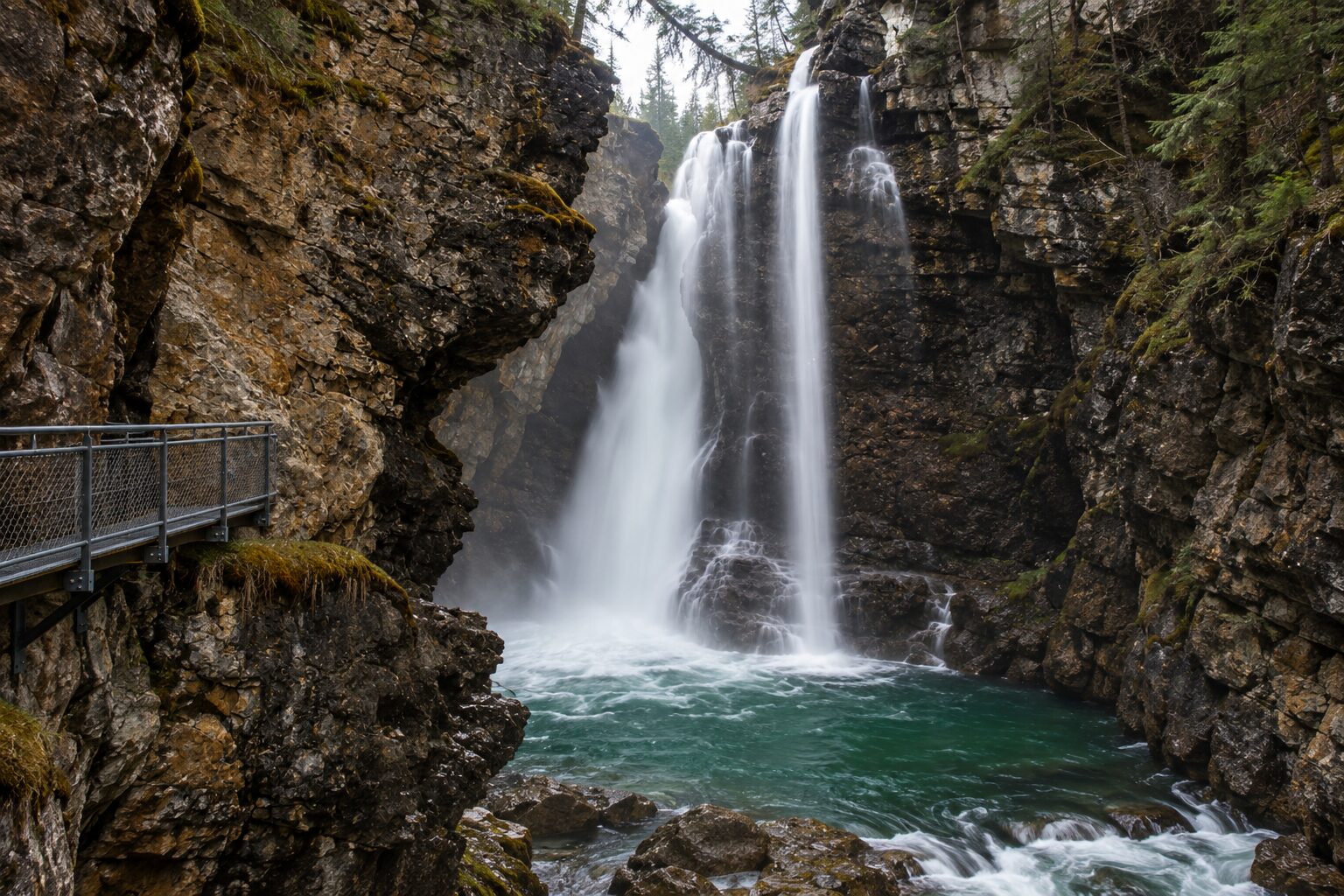 Johnston Canyon, Alberta
